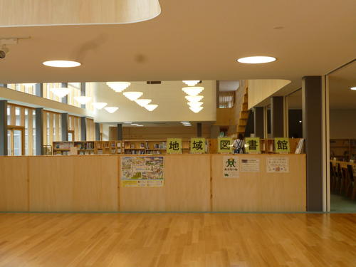 地域図書館